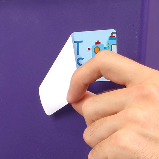 Verwijderbaar etiket voor verschilende oppervlakten