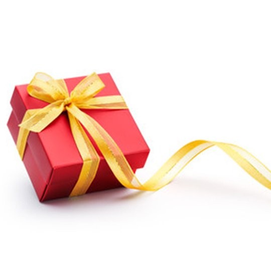  Alle verpakkingen Adresseer & Verzend etiketten van 100 en 250 vel bevatten mogelijk een code die men kan inwisselen voor cadeaus
