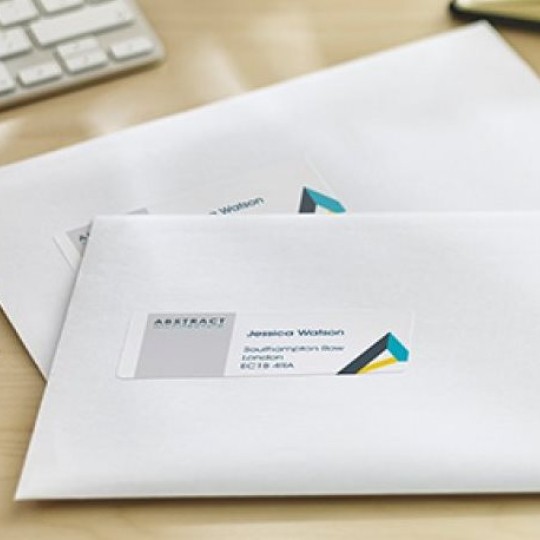 Avery adresetiketten voor enveloppen en brieven