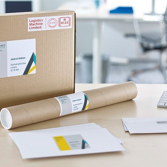 Avery adresetiketten voor enveloppen en brieven