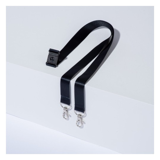 10 gerecyclede Lanyards van 100% gerecylced kunststof met dubbele karabijnhaak, zwart 4844