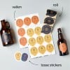 Gepersonaliseerde etiketten op vel, op rol of als losse stickers